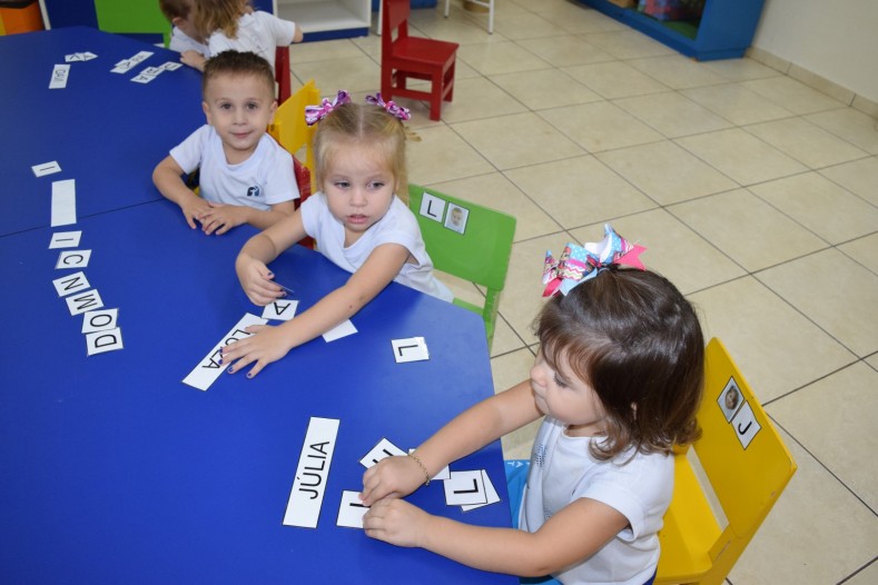 Infantil III: Quebra-cabeças do nome